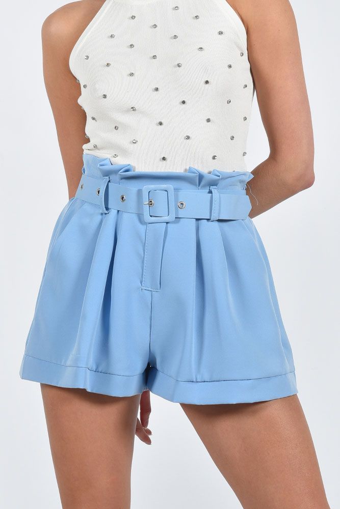 Shorts with belt 