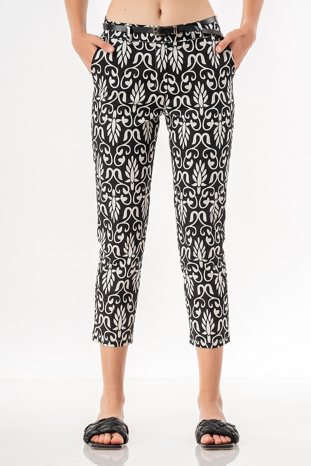 Floral trouser with belt 