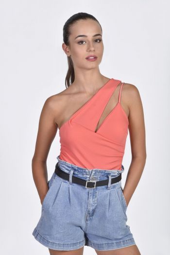 Cut out one shoulder top