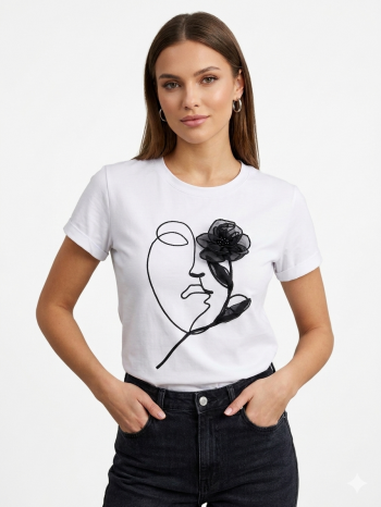 Minimalist Muse Tshirt 