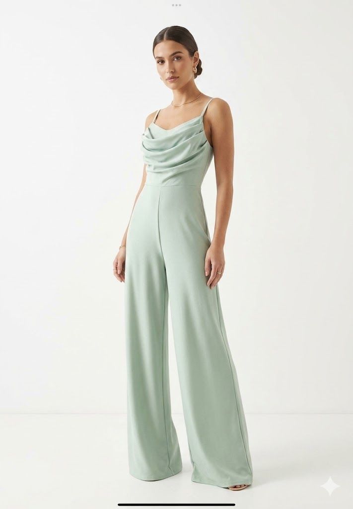Mint Elegance Jumpsuit Φωτογραφία από Mint Elegance Jumpsuit