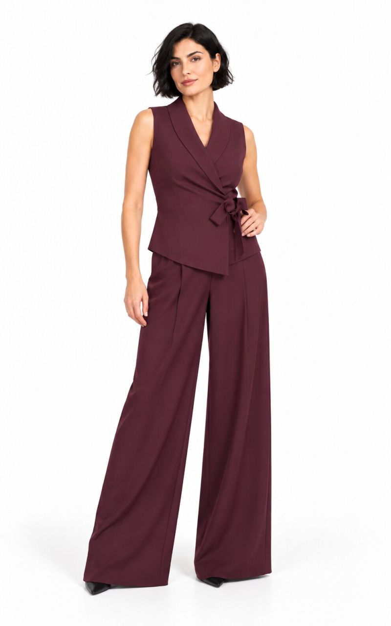 SLEEVELESS VEST/WIDE LEG PANTS Φωτογραφία από SLEEVELESS VEST/WIDE LEG PANTS