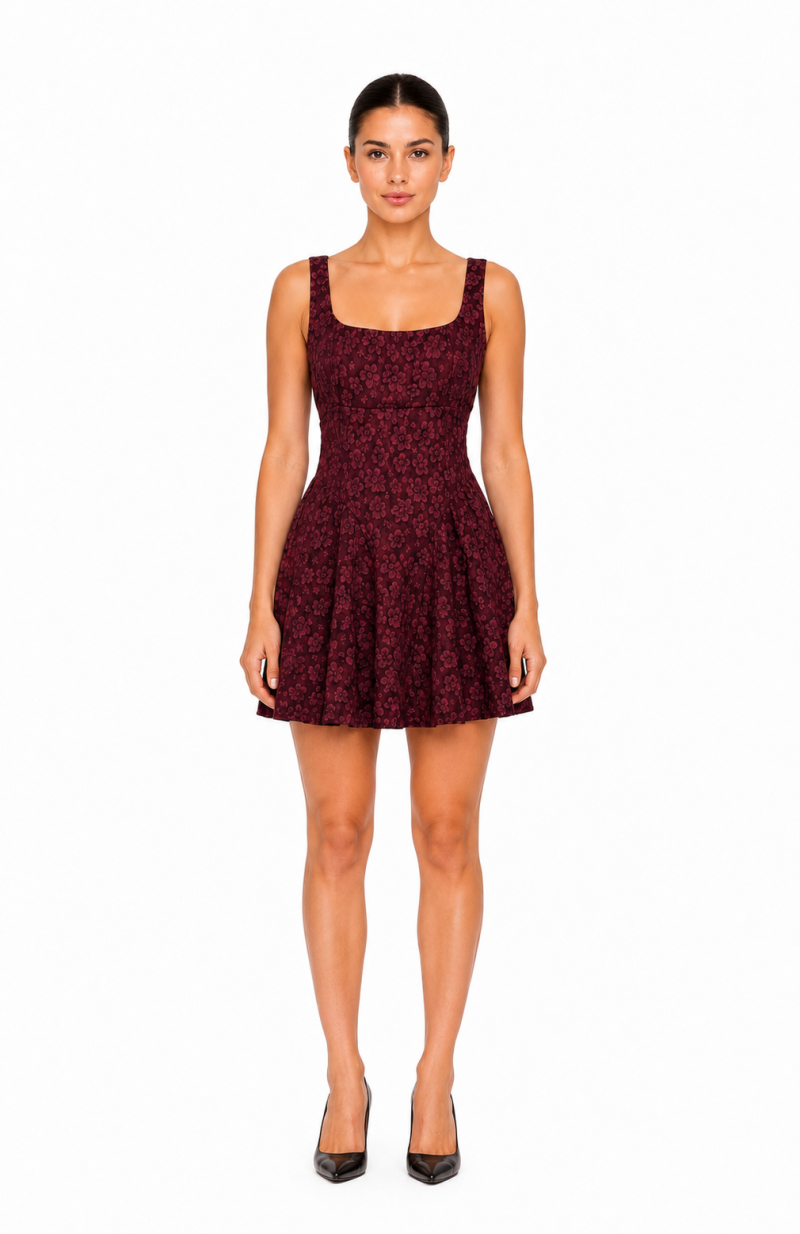 BURGUNDY BROCADE MINI DRESS Φωτογραφία από BURGUNDY BROCADE MINI DRESS
