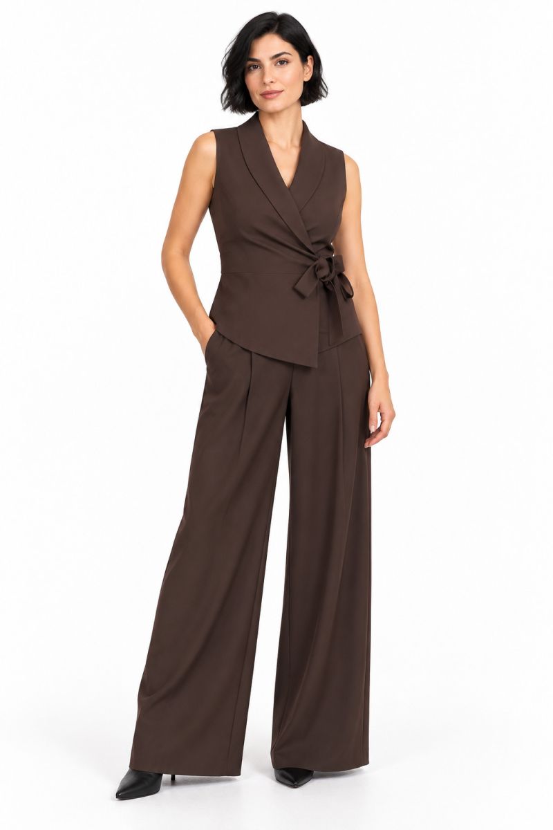 SLEEVELESS VEST/WIDE LEG PANTS Φωτογραφία από SLEEVELESS VEST/WIDE LEG PANTS